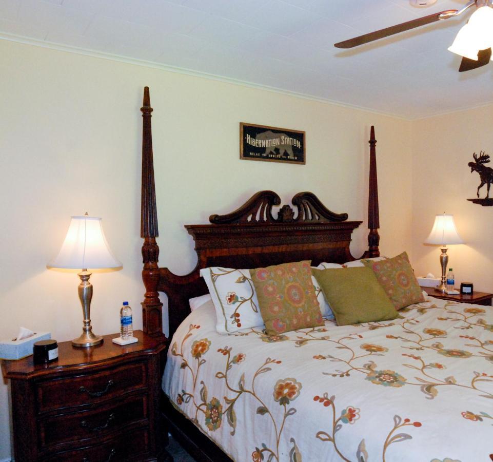 Maple Leaf Lodge Schroon Lake Ngoại thất bức ảnh