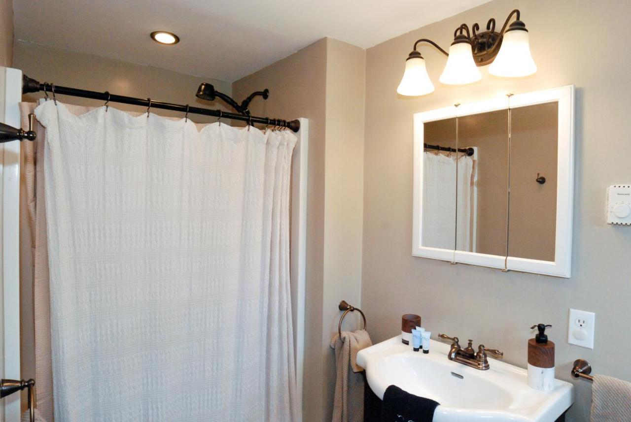 Maple Leaf Lodge Schroon Lake Ngoại thất bức ảnh