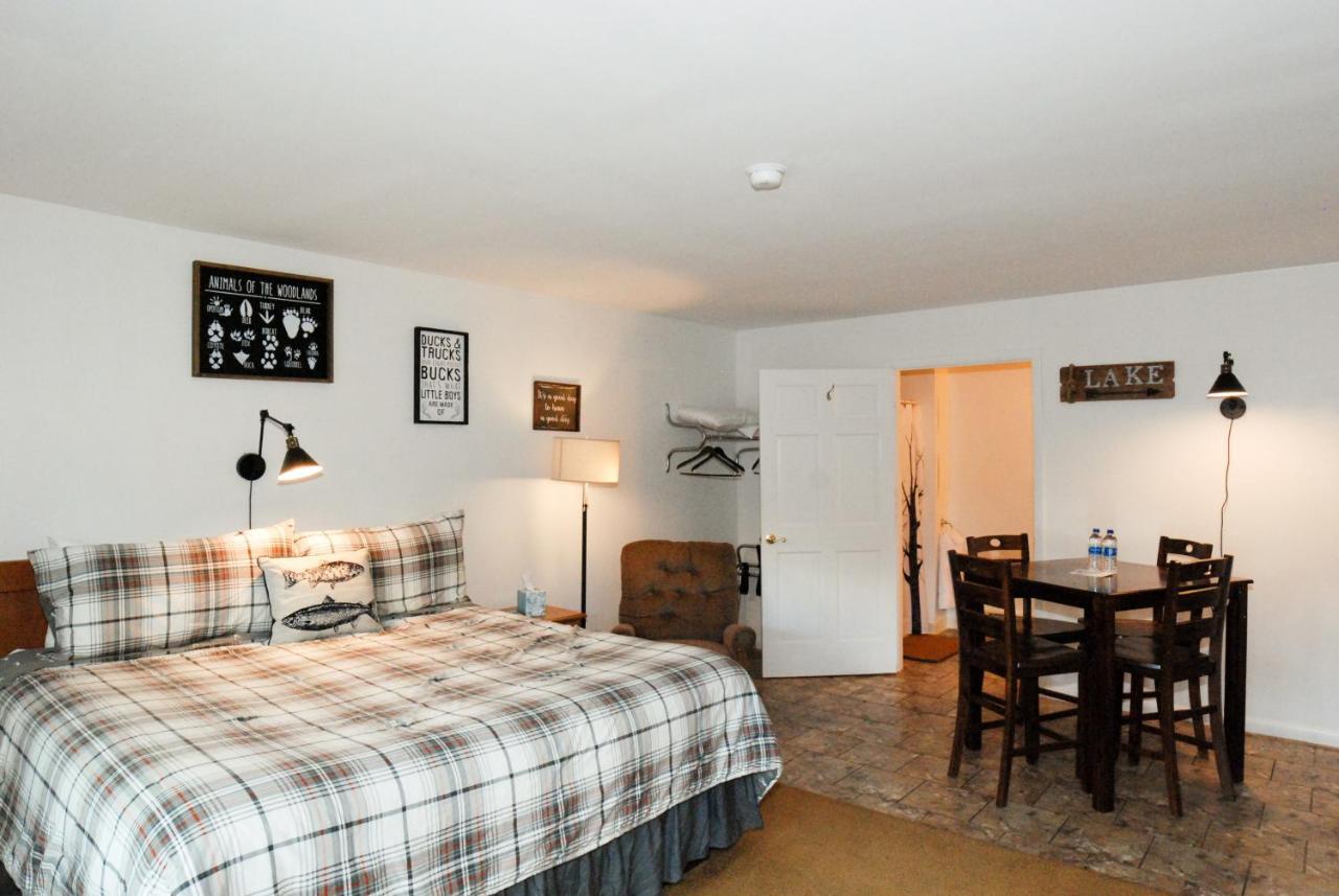 Maple Leaf Lodge Schroon Lake Ngoại thất bức ảnh