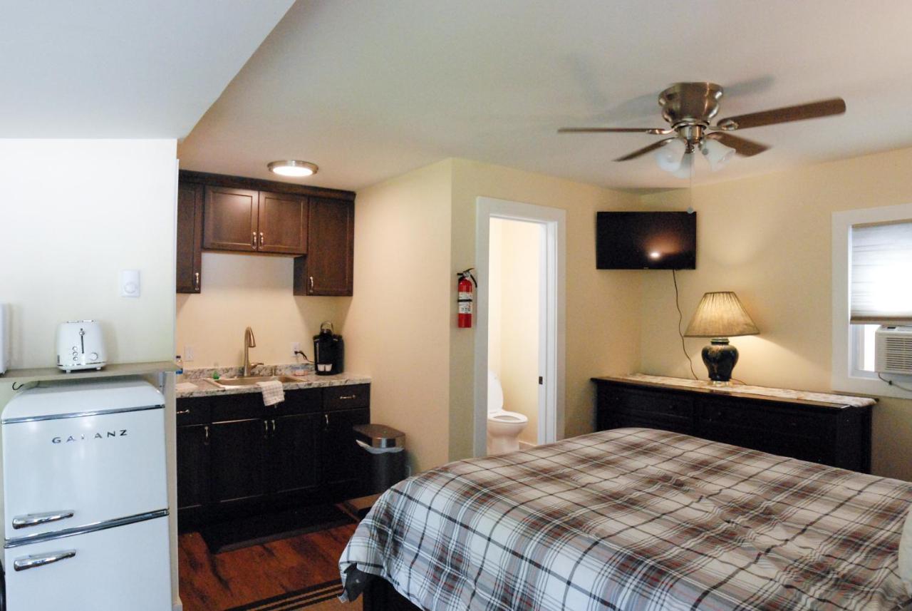 Maple Leaf Lodge Schroon Lake Ngoại thất bức ảnh