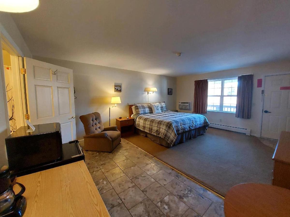 Maple Leaf Lodge Schroon Lake Ngoại thất bức ảnh